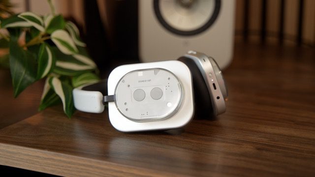 Nothing Headphone (1)