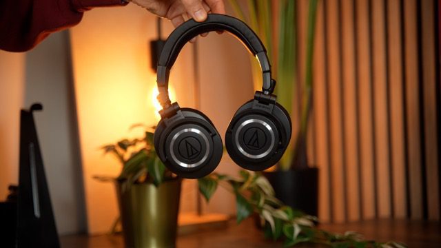 audio technica M50XBT2